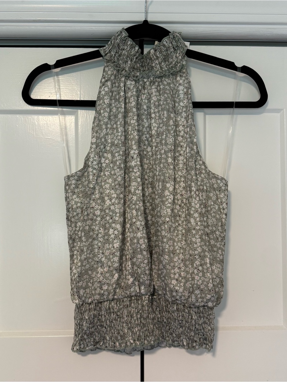 Smocked Neck Sleeveless Floral Top in Light Green and White